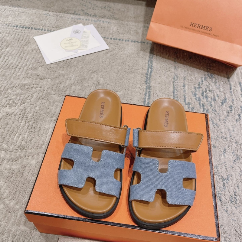 H**mes slippers